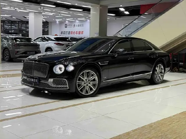 Bentley Flying Spur 2022, 60 000 км