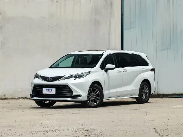 Toyota Sienna 2027, новый