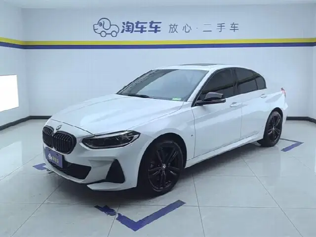 BMW 1 Series 2021, 38 800 км