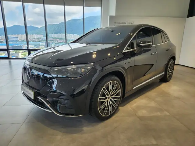 Mercedes-Benz EQE 2023, 8 459 км
