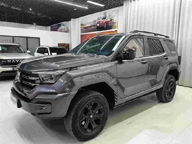Tank 400 Hybrid 2024, 52 900 км