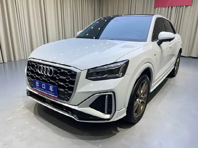 Audi Q2L 2022, 38 000 км