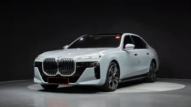 BMW 7 Series 2022, 7 568 км