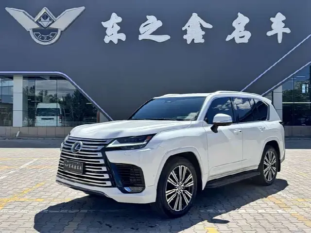 Lexus LX 2025, 7 000 км