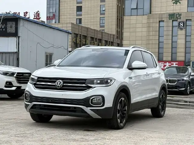 Volkswagen Tacqua 2021, 20 000 км