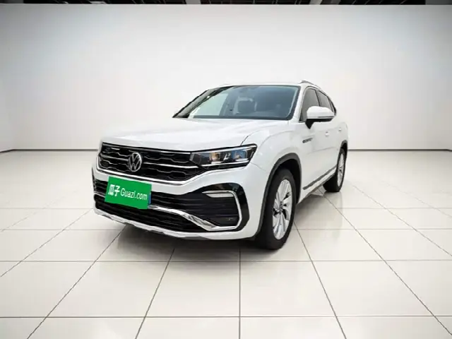 Volkswagen Tayron X 2020, 30 800 км