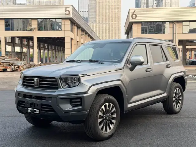 Tank 700 Hybrid 2024, 3 000 км
