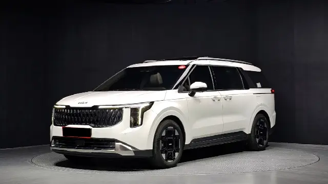 Kia Carnival 2023, 46 011 км