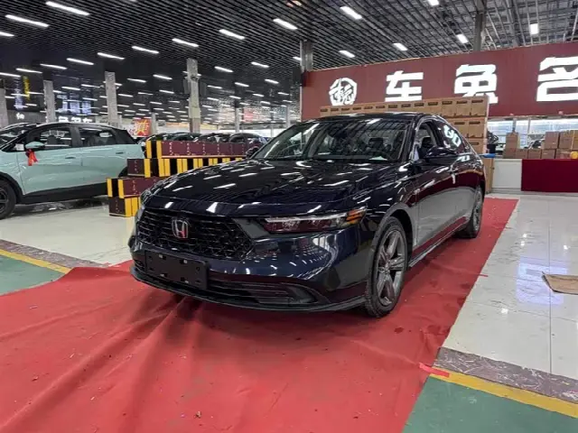 Honda Accord Hybrid 2023, новый