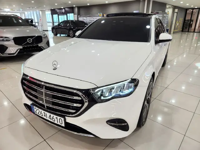 Mercedes-Benz E-Class 2024, 12 170 км