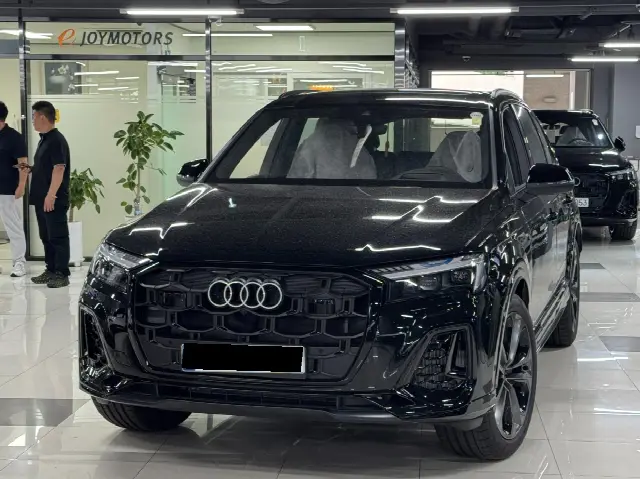 Audi Q7 2016, новый