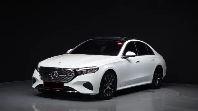 Mercedes-Benz E-Class 2024, новый