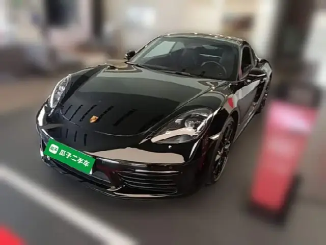 Porsche 718 2022, 8 700 км