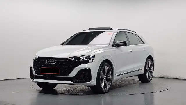 Audi Q8 — фото из объявления