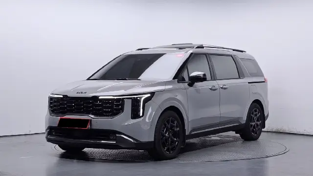 Kia Carnival 2023, 5 079 км