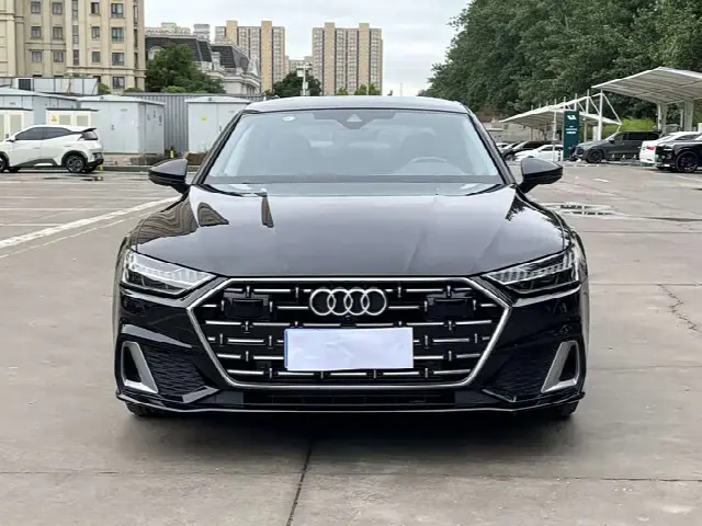 Audi A7L 2024, 61 000 км