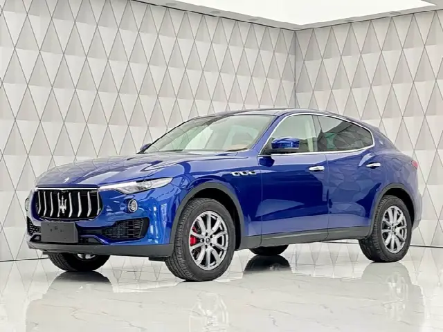 Maserati Levante 2023, новый