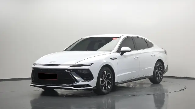 Hyundai Sonata 2023, 13 894 км