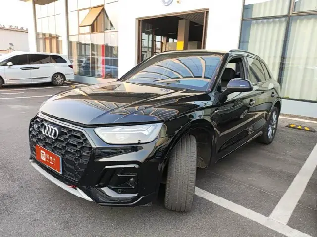 Audi Q5L 2023, 28 000 км
