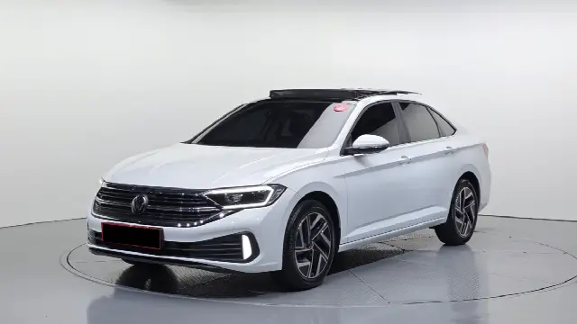 Volkswagen Jetta 2019, 10 306 км