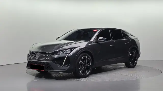Peugeot 408 2023, 33 870 км