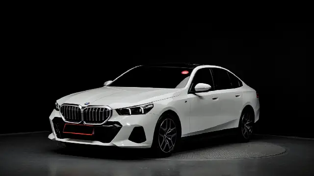 BMW 5 Series 2023, 7 530 км