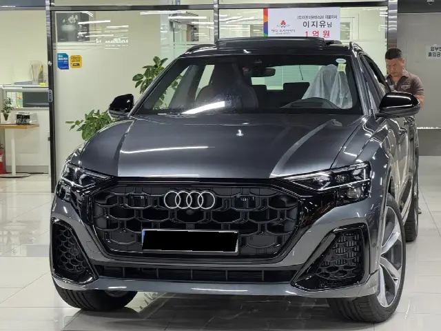 Audi Q8 2018, новый