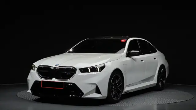 BMW M5 2024, 5 097 км