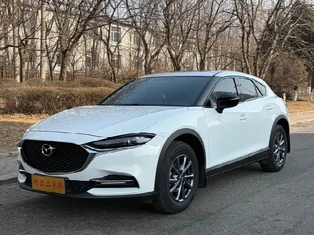 Mazda CX-4 2021, 14 000 км
