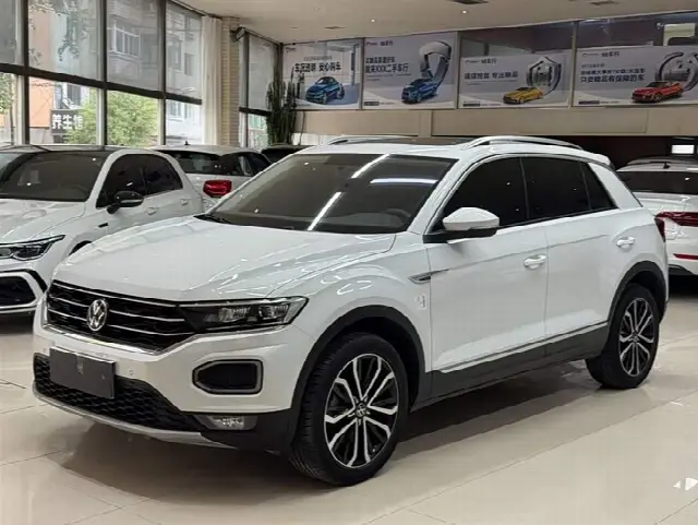 Volkswagen T-Roc 2022, 25 000 км