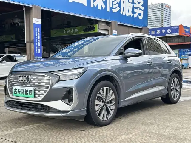 Audi Q4 e-tron 2024, 5 100 км