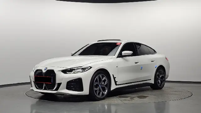 BMW i4 2021, 100 095 км