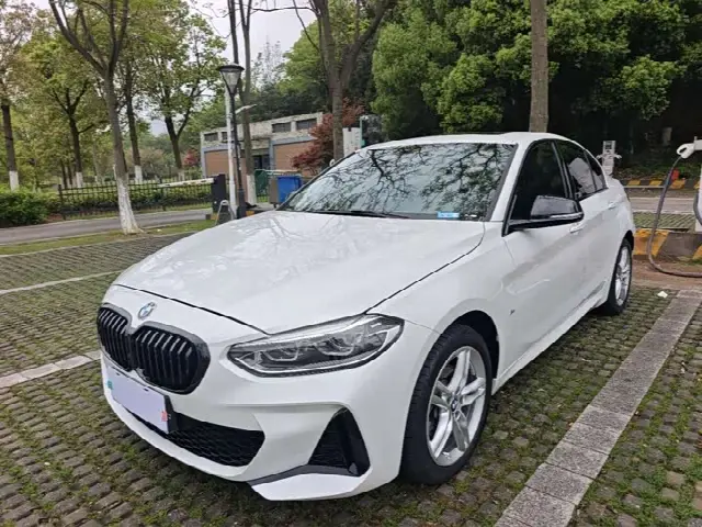 BMW 1 Series 2022, 38 000 км