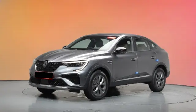 Renault Arkana 2024, новый