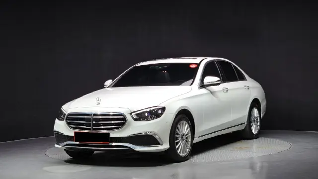 Mercedes-Benz E-Class 2016, 5 050 км