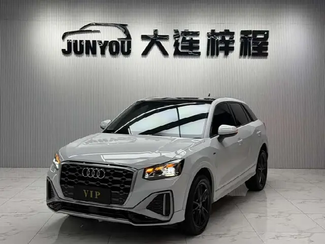 Audi Q2L 2022, 34 000 км
