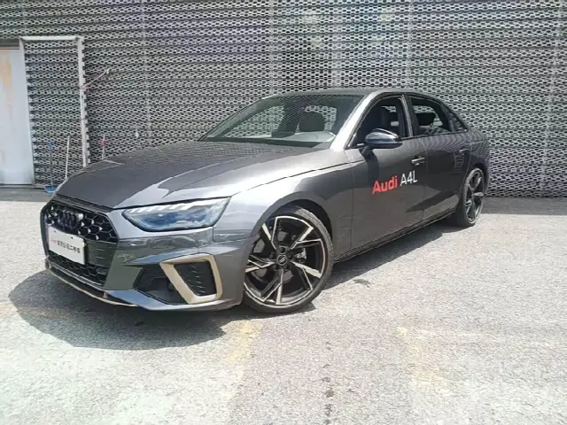 Audi A4L 2024, 11 000 км