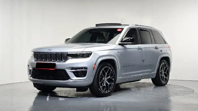 Jeep Cherokee 2021, 74 030 км