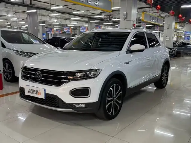 Volkswagen T-Roc 2022, 30 000 км