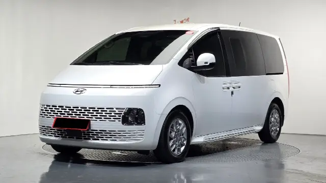 Hyundai Staria 2021, 100 457 км