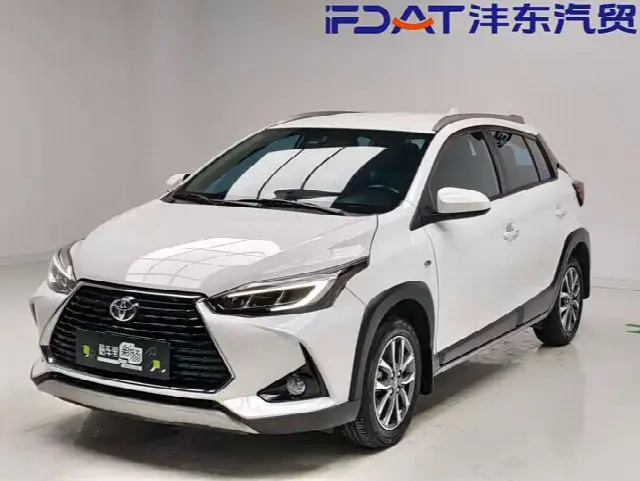 Toyota Yaris L Hatchback 2022, 42 700 км