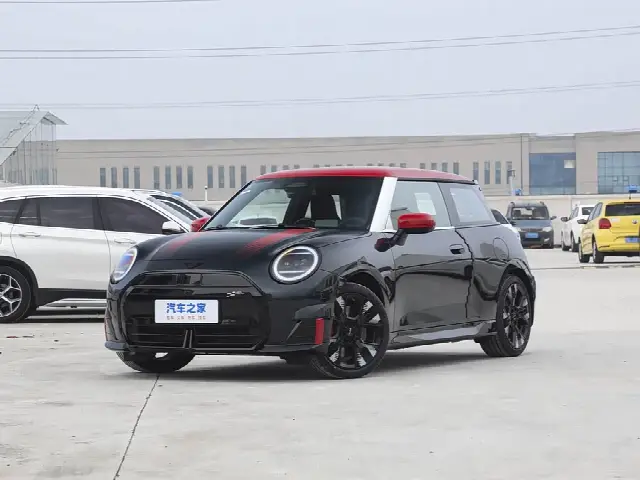 Mini Cooper JCW 2026, новый