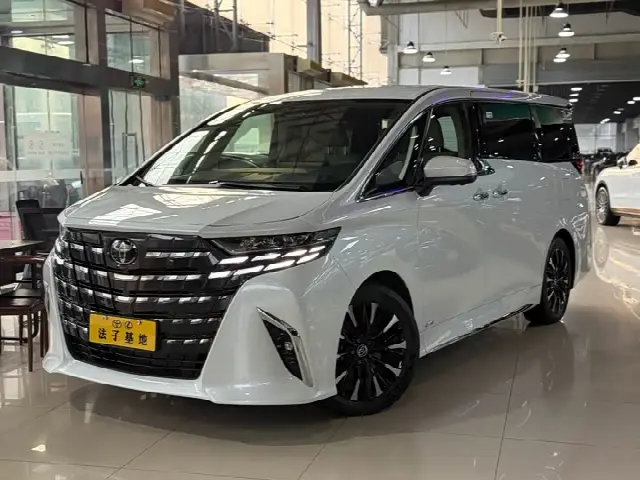 Toyota Alphard 2024, 60 000 км