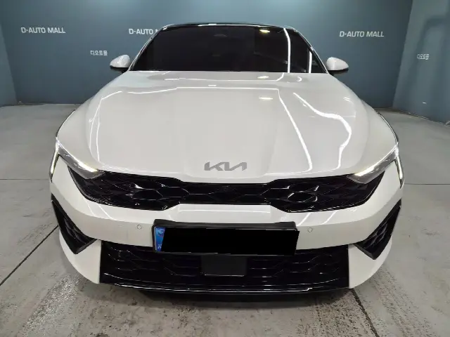 Kia K5 2023, новый