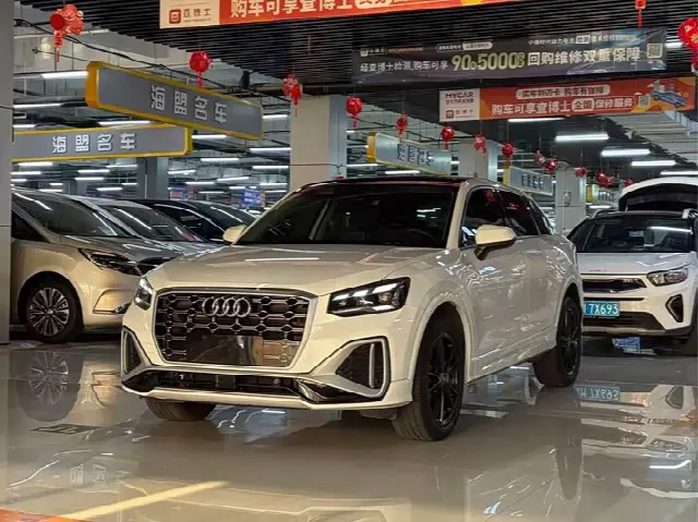 Audi Q2L 2022, 39 000 км