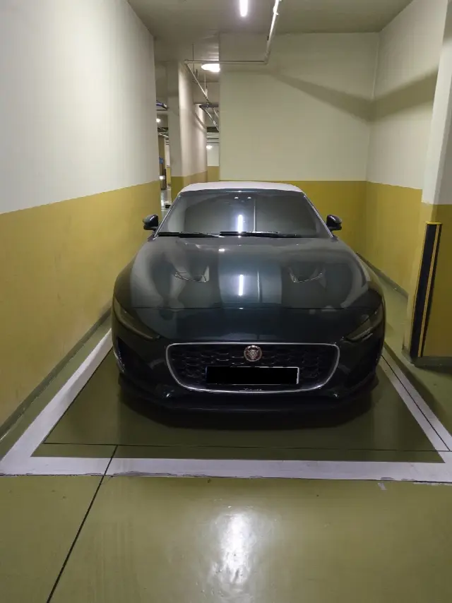 Jaguar F-Type 2013, 2 500 км