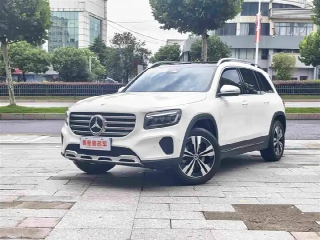 Mercedes-Benz GLB-Class 2024, 35 200 км