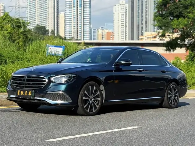 Mercedes-Benz E-Class Hybrid 2023, 70 000 км
