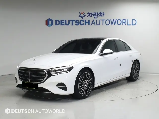 Mercedes-Benz E-Class 2024, 28 057 км