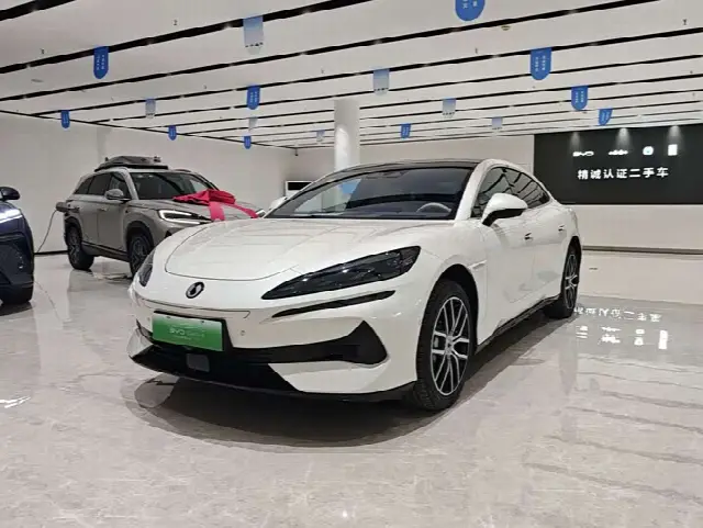Denza Z9 2024, 7 400 км
